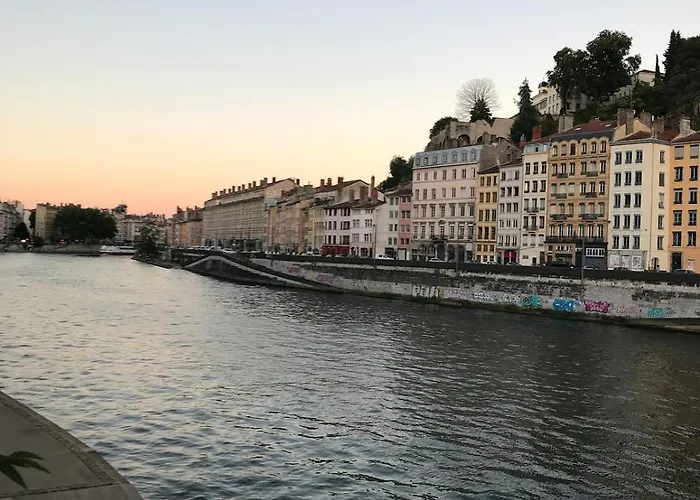 Vue Sur L'eau
