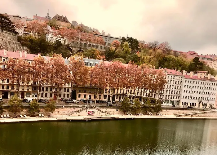 Vue Sur L'eau Apartment *