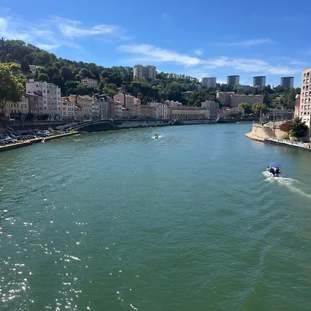 Lägenhet Vue Sur L'eau Lyon