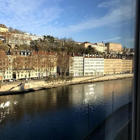 Lägenhet Vue Sur L'eau