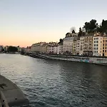 Vue Sur L'eau